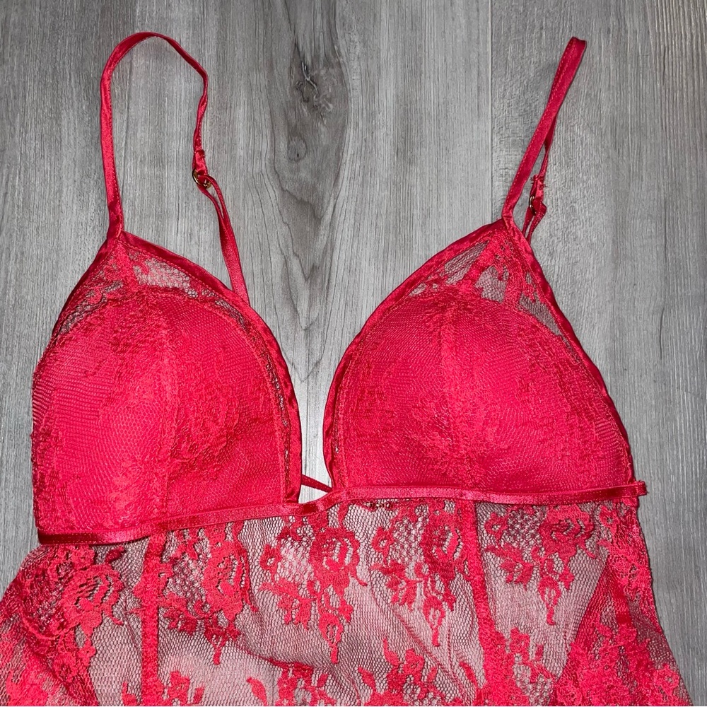Victoria’s Secret Red Lace Lingerie S - Picture 3 of 7